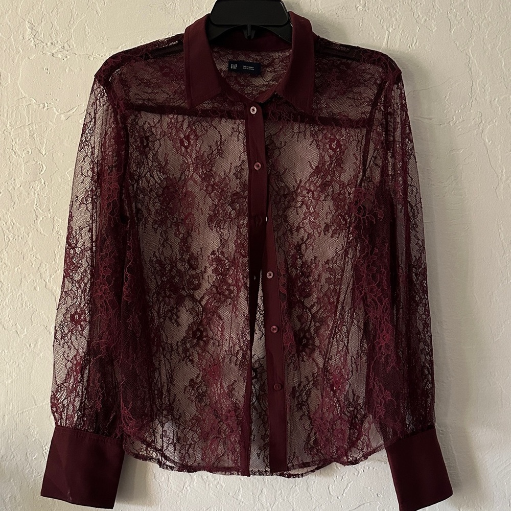 GAP Burgundy Lace Sheer Button-Up Blouse – Medium Petite, Long Sleeve,‎ Collared